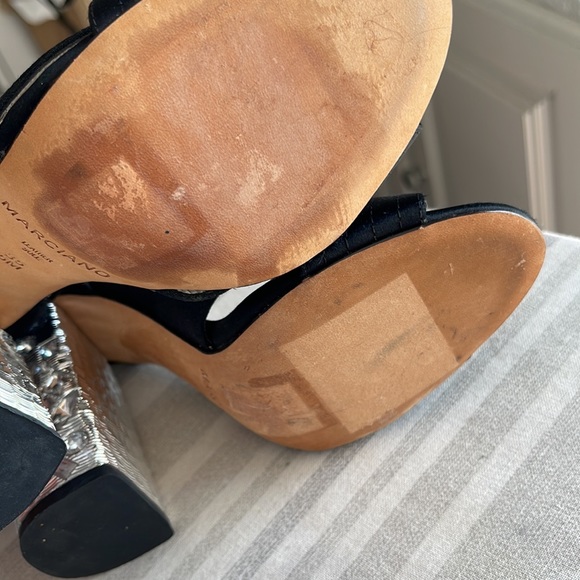 NWOT MARCIANO “LEENA” BEJEWELED CHUNKY HEEL. Sz 5M. Black satin/silver heel. - Picture 6 of 10
